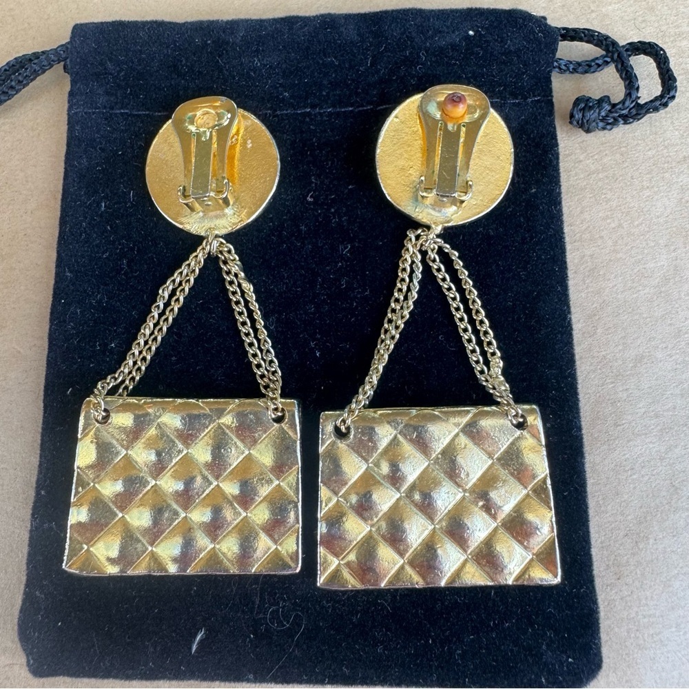 Coco Chanel Vintage Gold Metal CC Coin and Quilted Flap Bag Drop Earrings 1993 - Picture 3 of 12